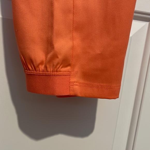 NEVERWORN Matrix Woman’s Jogger Set - Picture 9 of 10